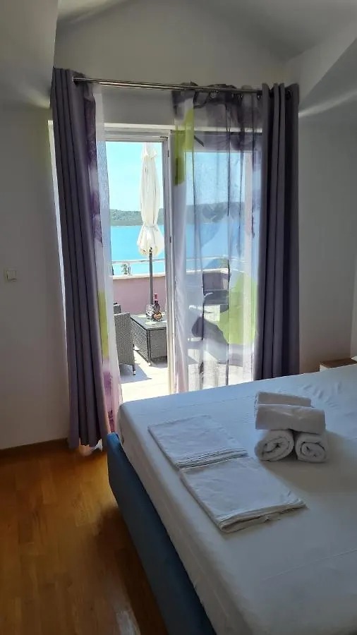 Apartmani Ferdi Trogir 0*,  Kroatien
