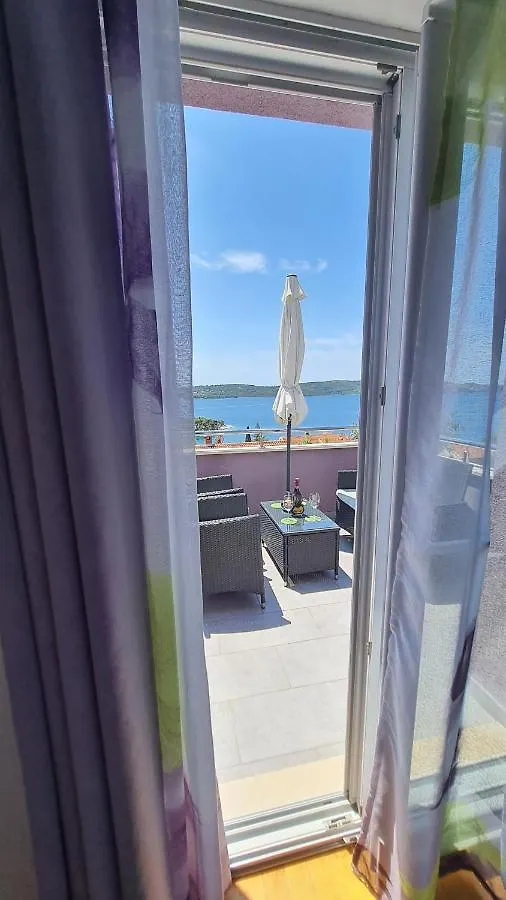 Apartmani Ferdi Trogir