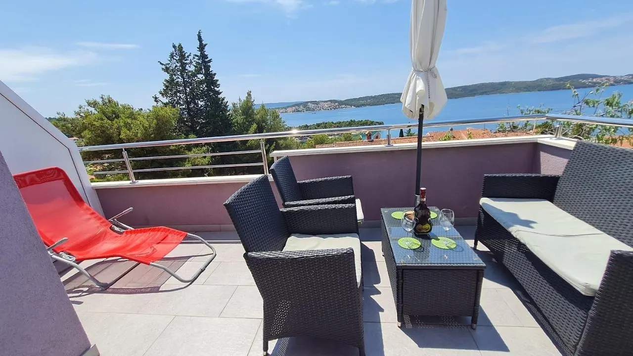 Lägenhet Apartmani Ferdi Trogir