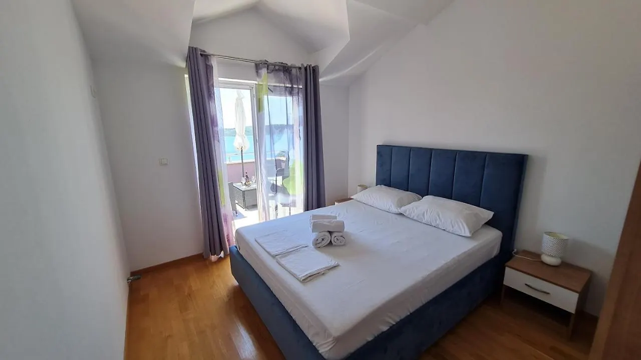 Apartmani Ferdi Trogir