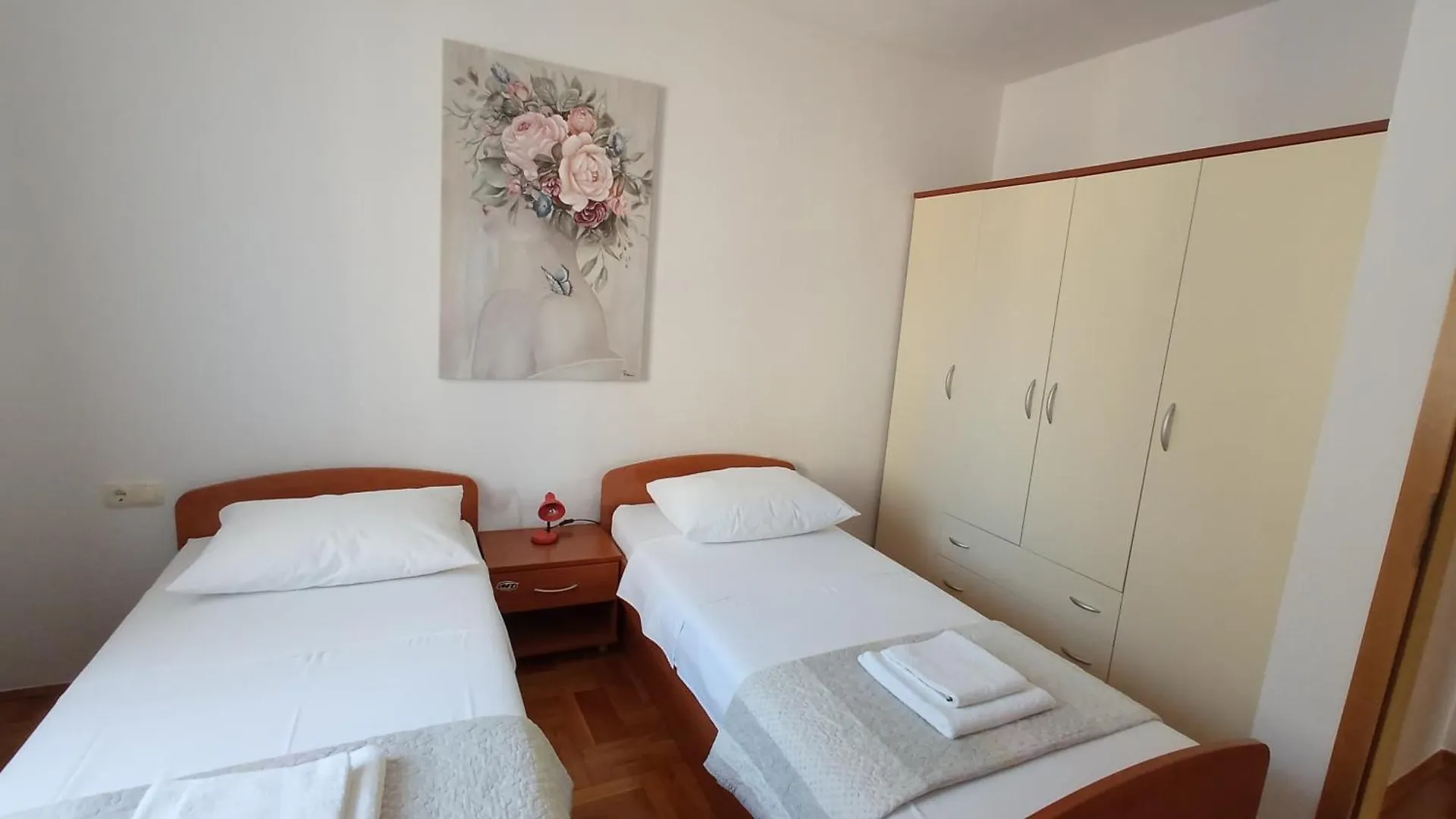 Apartmani Ferdi Trogir 0*,