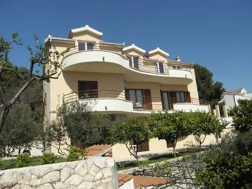 Apartmani Ferdi Trogir
