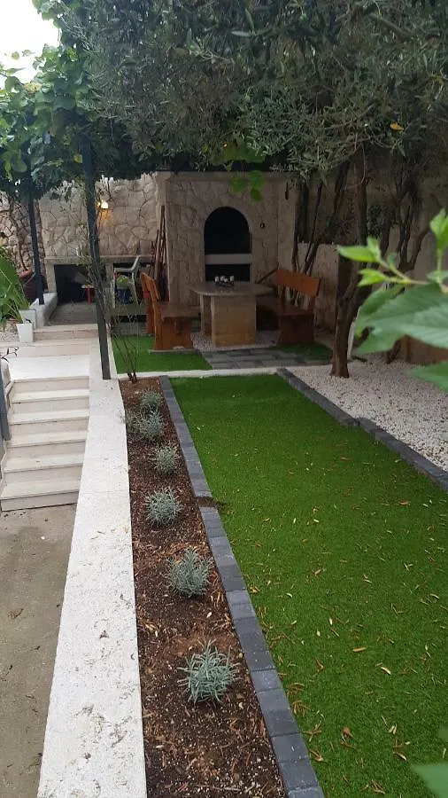 Apartmani Ferdi Trogir Kroatien